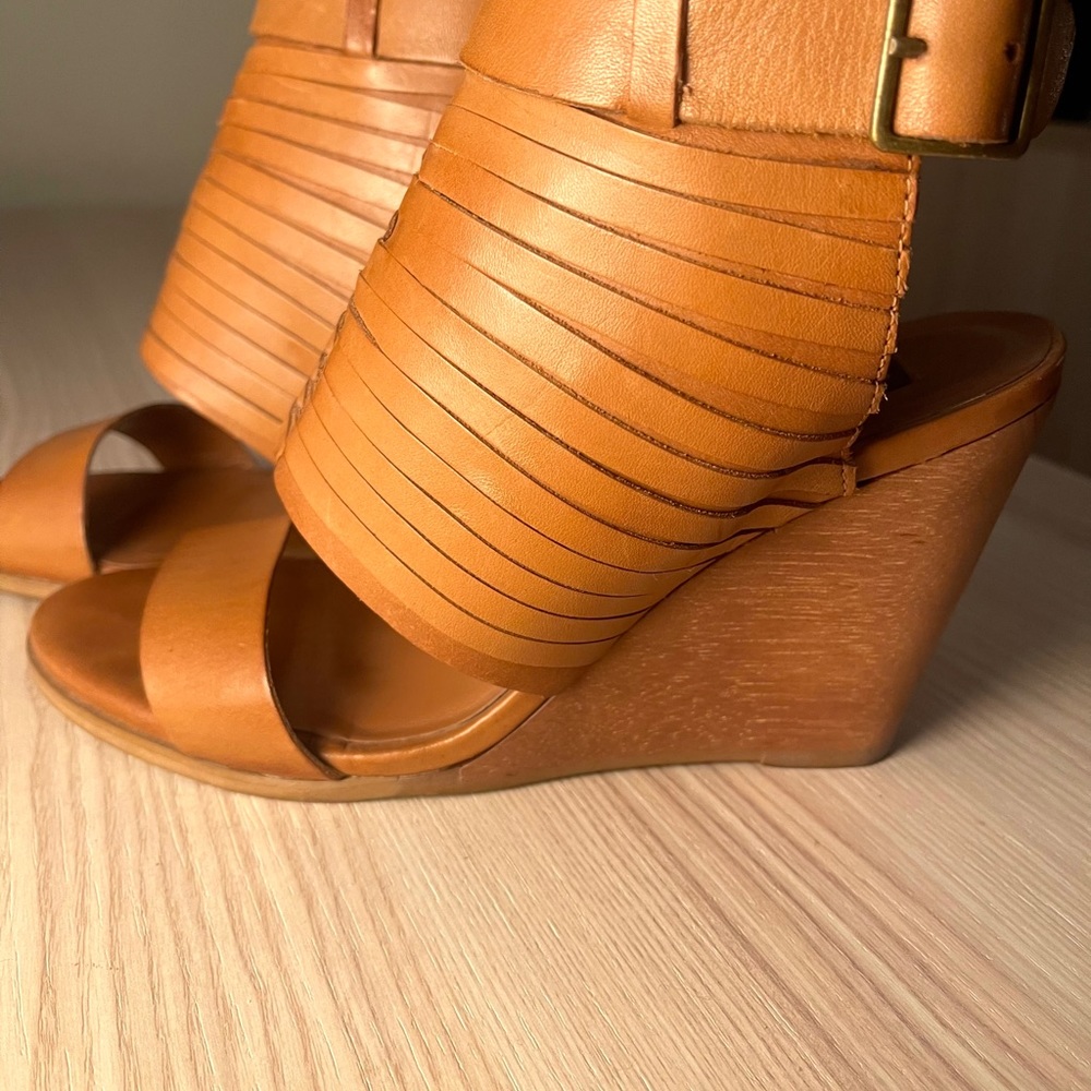 Steve Madden, 6.5, Tan leather, 4 inch wedges